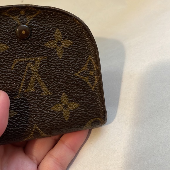 Authentic Vintage Louis Vuitton coin purse - Picture 14 of 17